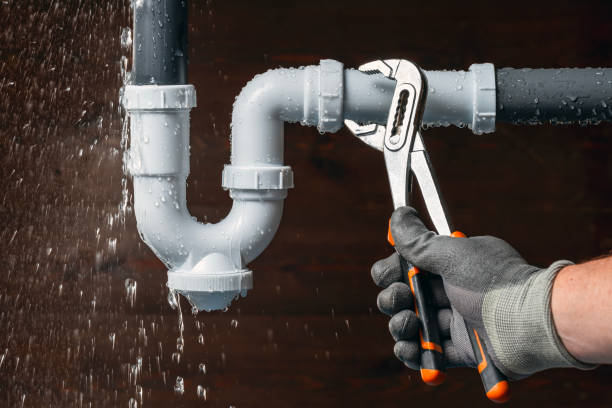 Professional Drain Cleaning technician working in Eureka, MI